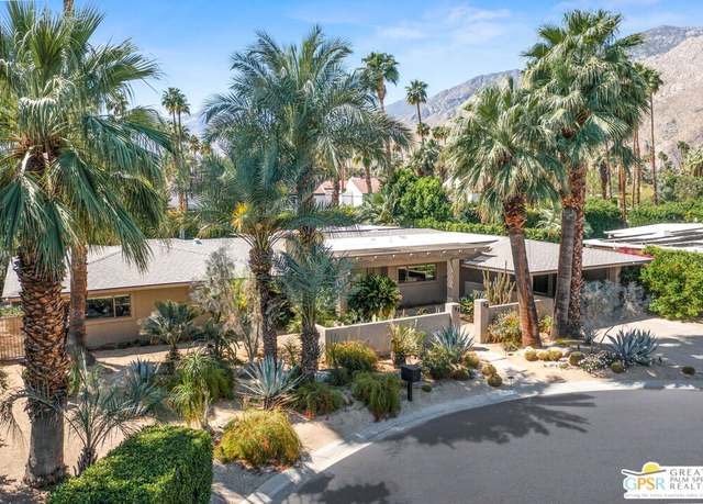Property at 877 E Biltmore Pl, Palm Springs, CA 92264, 4 beds, 3.5 baths