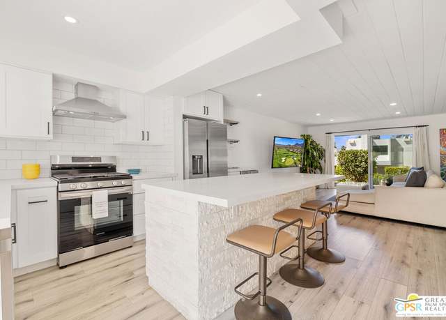 Property at 48756 Desert Flower Dr, Palm Desert, CA 92260, 2 beds, 2.5 baths
