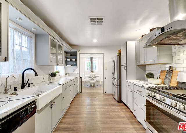 Property at 6230 Peach Ave, Van Nuys, CA 91411, 5 beds, 2.5 baths