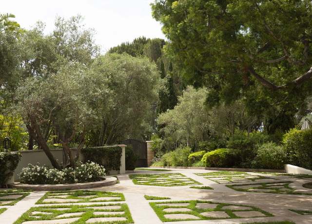 Property at 27403 Pacific Coast Hwy, Malibu, CA 90265, 7 beds, 9 baths