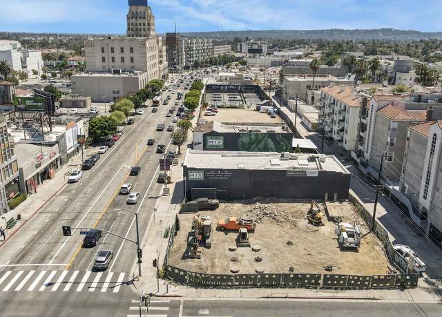 Property at 601 S La Brea Ave, Los Angeles, CA 90036