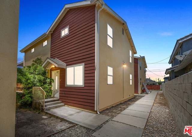 Property at 1325 W 37th Pl, Los Angeles, CA 90007, 18 beds, 12 baths