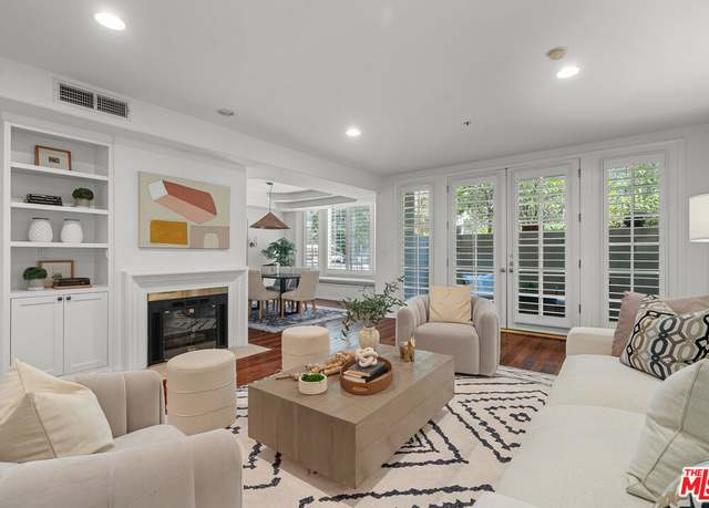 Property at 575 S Barrington Ave #112, Los Angeles, CA 90049, 3 beds, 2.5 baths