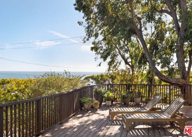 Property at 11498 Tongareva St, Malibu, CA 90265, 4 beds, 2.5 baths