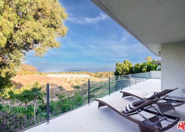 Property at 28907 Wight Rd, Malibu, CA 90265, 4 beds, 3.5 baths