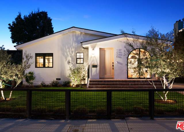 Property at 7608 Truxton Ave, Los Angeles, CA 90045, 5 beds, 4.5 baths