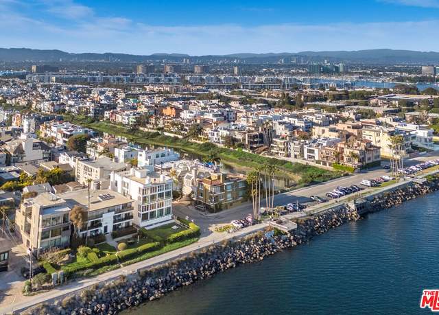 Property at 5515 Pacific Ave #1, Marina Del Rey, CA 90292, 4 beds, 3.5 baths