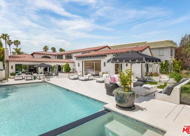 Property at 1445 Via Cresta, Pacific Palisades, CA 90272, 4 beds, 5 baths
