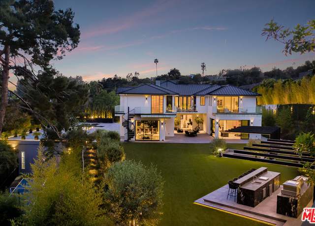 Property at 822 N Kenter, Los Angeles, CA 90049, 9 beds, 16 baths