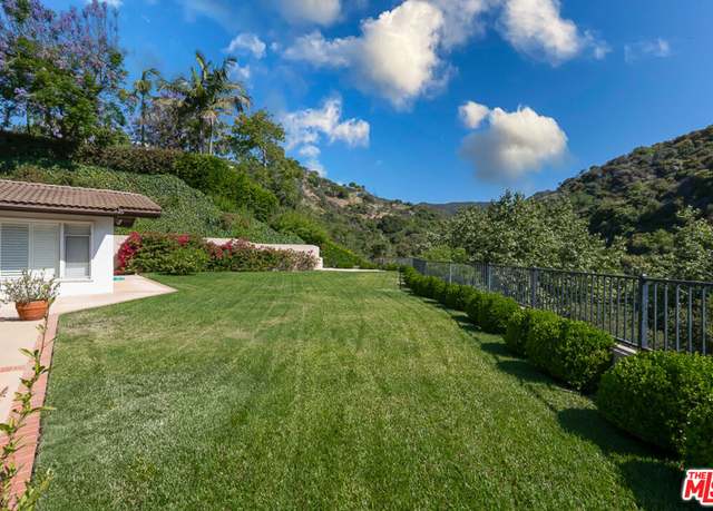 Property at 1296 Marinette Rd, Pacific Palisades, CA 90272
