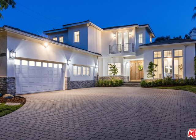 Property at 17400 Oak Creek Ct, Encino, CA 91316, 5 beds, 6 baths