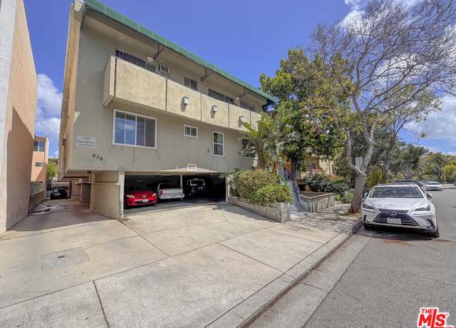 Property at 936 N Orange Grove Ave, West Hollywood, CA 90046, 12 beds, 16 baths