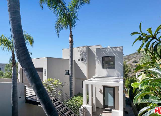 Property at 2909 Valmere Dr, Malibu, CA 90265, 3 beds, 2.5 baths