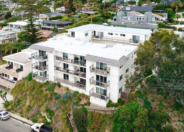 Property at 222 Arch St, Laguna Beach, CA 92651, 7 beds, 5 baths