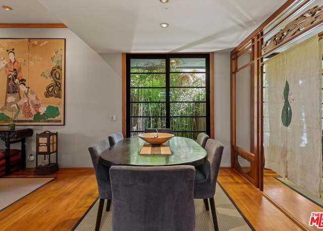 Property at 465 N Calle Rolph, Palm Springs, CA 92262, 2 beds, 3 baths