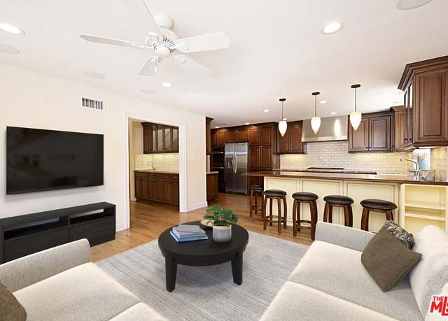 Property at 1476 Palisades Dr, Pacific Palisades, CA 90272, 3 beds, 2.5 baths