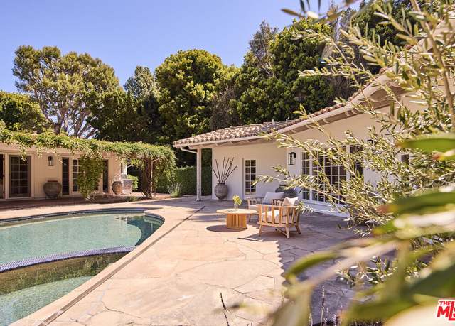 Property at 6105 Bonsall Dr, Malibu, CA 90265, 5 beds, 4.5 baths