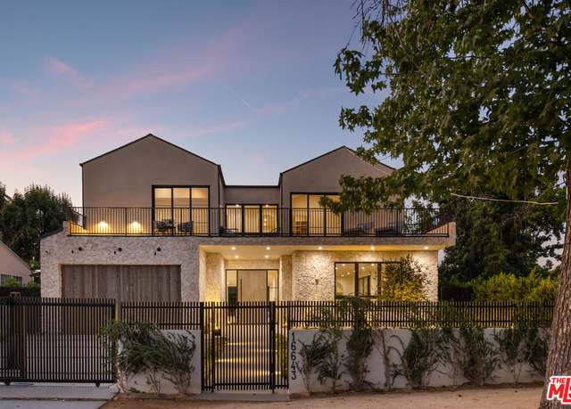 Property at 16643 Addison St, Encino, CA 91436, 5 beds, 5.5 baths