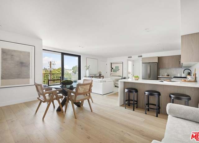 Property at 4506 Dockweiler St #305, Los Angeles, CA 90019, 2 beds, 2.5 baths