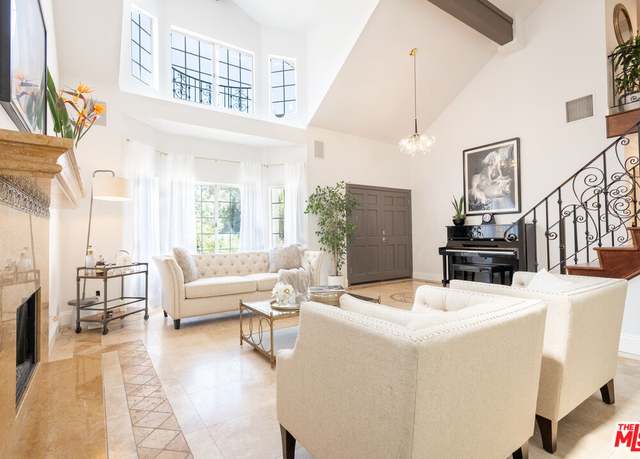 Property at 26004 Trana Cir, Calabasas, CA 91302, 4 beds, 2.5 baths