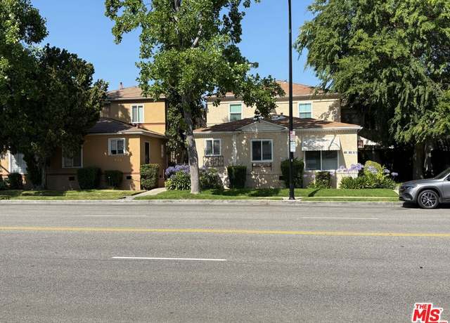 Property at 140 N Pass Ave, Burbank, CA 91505, 6 beds, 5 baths
