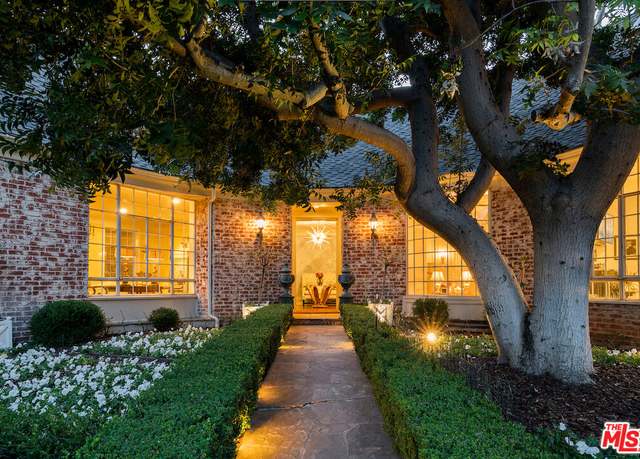 Property at 601 Woodruff Ave, Los Angeles, CA 90024, 5 beds, 6.5 baths