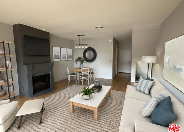 Property at 828 N Hudson Ave #206, Los Angeles, CA 90038, 2 beds, 2 baths