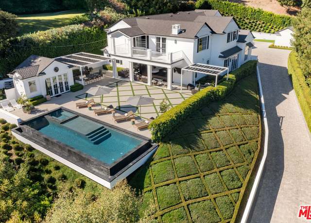 Property at 4639 Balboa Ave, Encino, CA 91316, 7 beds, 8 baths