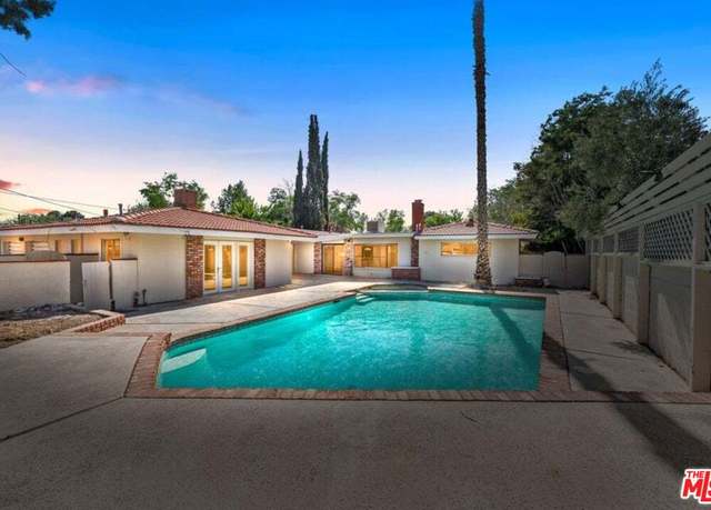 Property at 44842 12th St, Lancaster, CA 93534, 3 beds, 2 baths