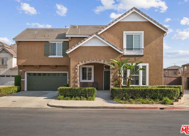 Property at 3692 W Chapman Ln, Inglewood, CA 90305, 3 beds, 2.5 baths