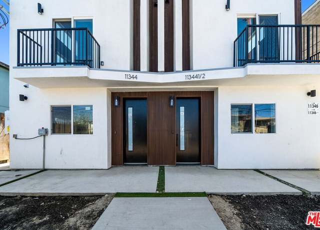 Property at 11344 Hatteras St, North Hollywood, CA 91601, 18 beds, 19 baths