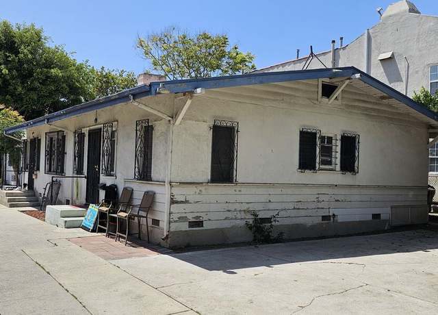 Property at 1243 N Beachwood Dr, Los Angeles, CA 90038, 4 beds, 4 baths
