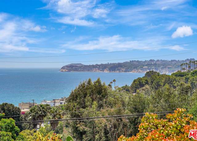 Property at 27104 Sea Vista Dr, Malibu, CA 90265, 3 beds, 2 baths