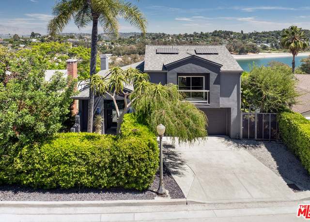 Property at 2264 Moreno Dr, Los Angeles, CA 90039, 3 beds, 3.5 baths