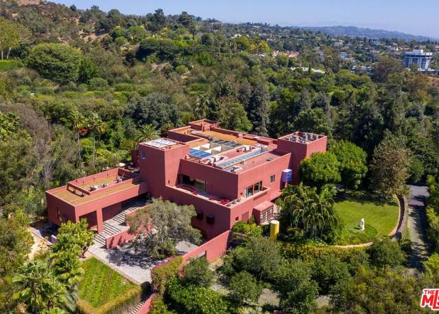 Property at 470 Layton Way, Los Angeles, CA 90049, 8 beds, 9 baths