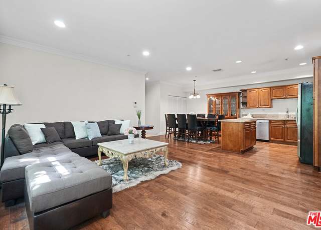 Property at 440 S Occidental Blvd #204, Los Angeles, CA 90057, 3 beds, 3 baths
