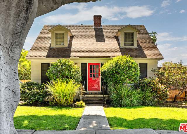 Property at 2004 Oak St, Santa Monica, CA 90405, 7 beds, 6 baths