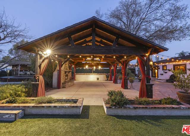 Property at 22651 Calvert St, Woodland Hills, CA 91367, 4 beds, 3.5 baths