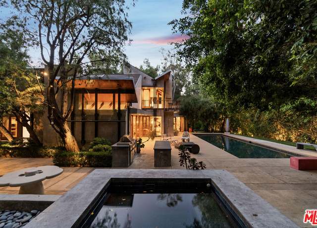 Property at 7728 Woodrow Wilson Dr, Los Angeles, CA 90046, 4 beds, 4.5 baths