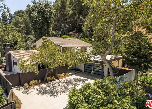 Property at 2313 Banyan Dr, Los Angeles, CA 90049, 5 beds, 5 baths
