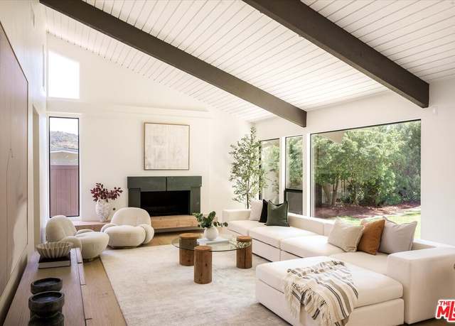 Property at 2313 Banyan Dr, Los Angeles, CA 90049, 5 beds, 5 baths