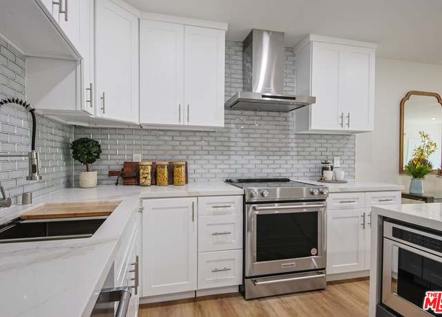 Property at 20 Ironsides St #7, Marina Del Rey, CA 90292, 1 bed, 2 baths