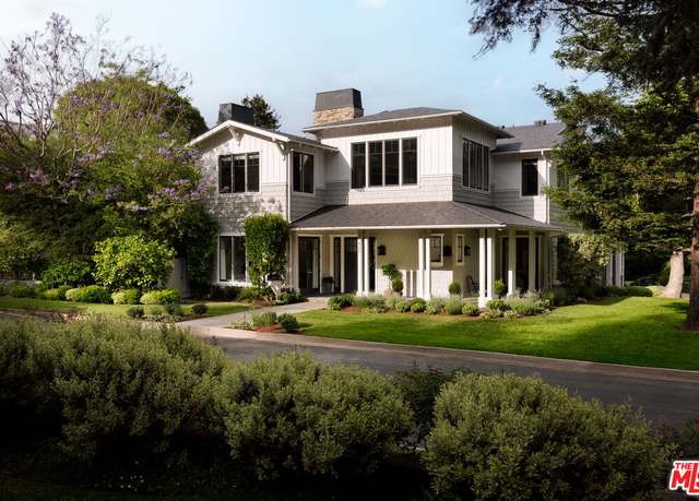 Property at 800 Greentree Rd, Pacific Palisades, CA 90272, 5 beds, 5.5 baths
