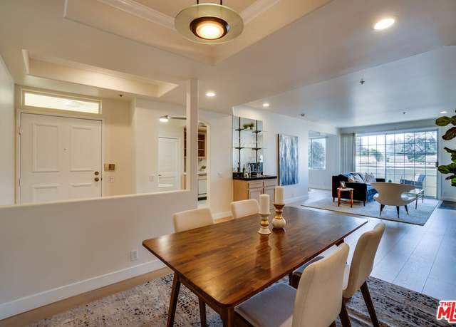 Property at 10824 Bloomfield St #208, Toluca Lake, CA 91602, 2 beds, 2 baths