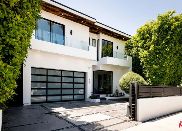 Property at 833 N Cherokee Ave, Los Angeles, CA 90038, 5 beds, 5.5 baths