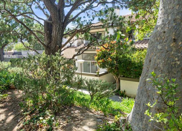 Property at 1666 Palisades Dr, Pacific Palisades, CA 90272, 2 beds, 3 baths