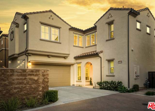 Property at 20818 W Bur Oak Cir, Porter Ranch, CA 91326, 4 beds, 3 baths