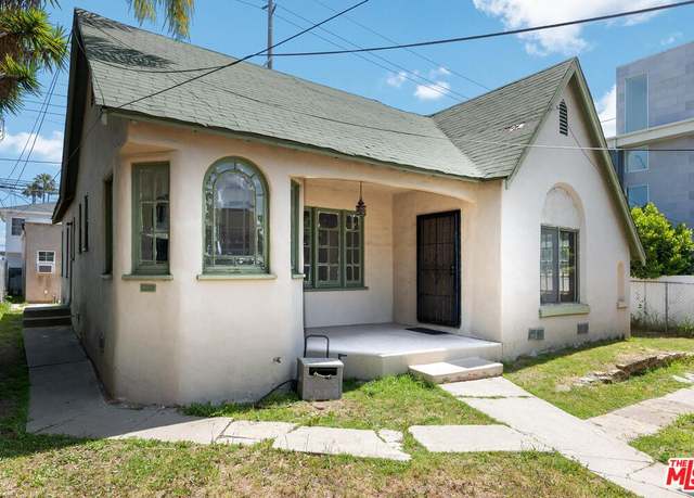 Property at 1925 19th St, Santa Monica, CA 90404, 7 beds, 3 baths