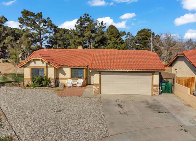 Property at 1008 Angela Ct, Lancaster, CA 93535, 2 beds, 2 baths