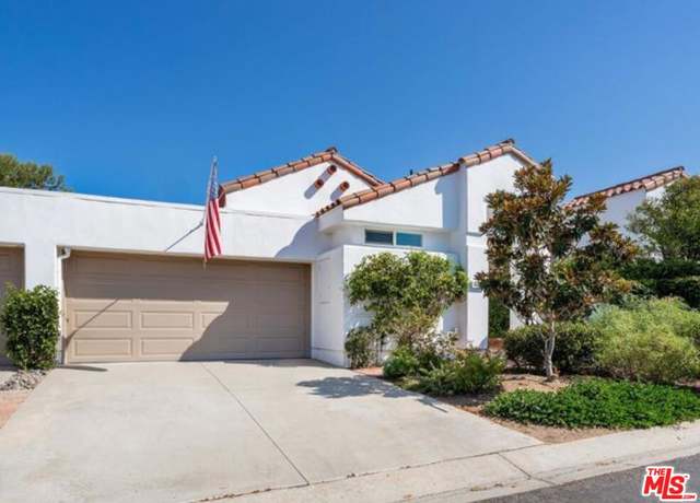Property at 4732 Galicia Way, Oceanside, CA 92056, 2 beds, 2 baths